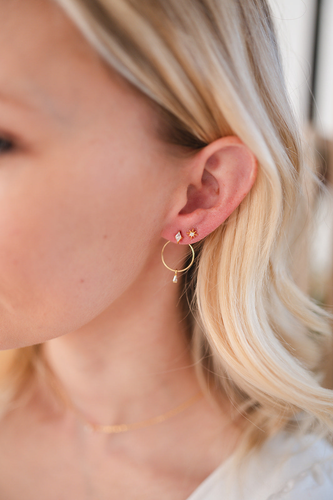 Set the Bar Backdrop Earrings