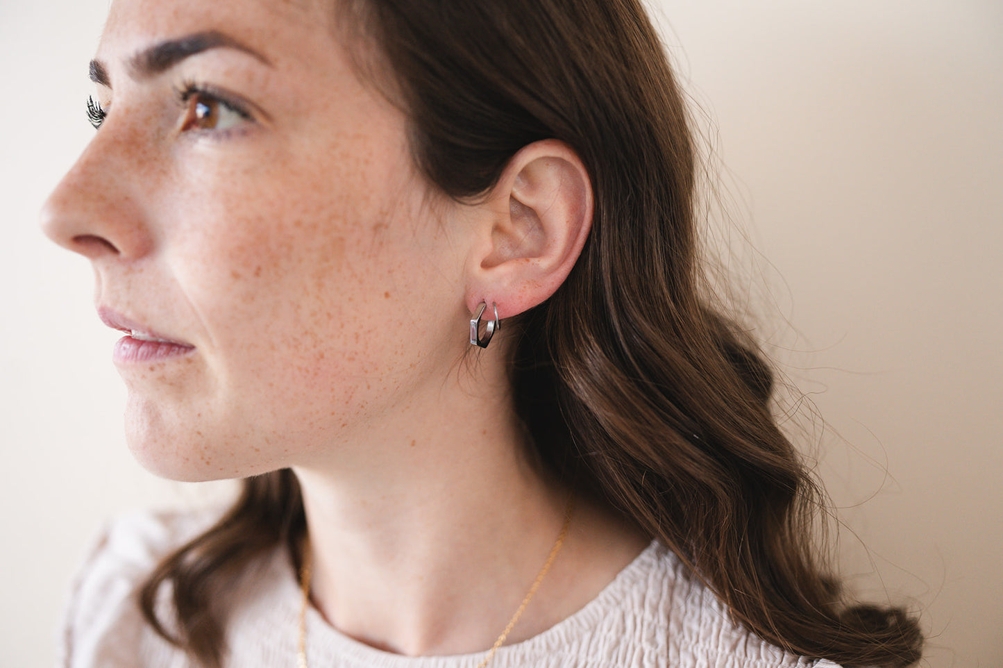 Hex Double Twist Hoops